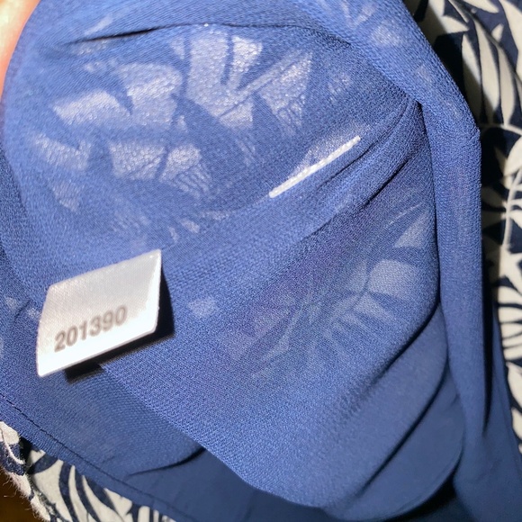 Ann Taylor Blouse - Picture 3 of 5